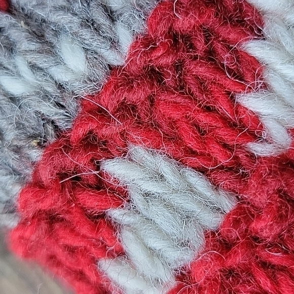 Wool Nordic Handknit Unisex Made in Nepal Red White Gray Winter Hat Tassels New - Picture 11 of 11